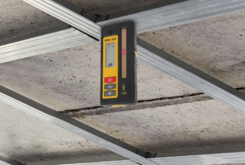 Odbiornik laserowy do niwelatorów obrotowych PLR50 Digital
